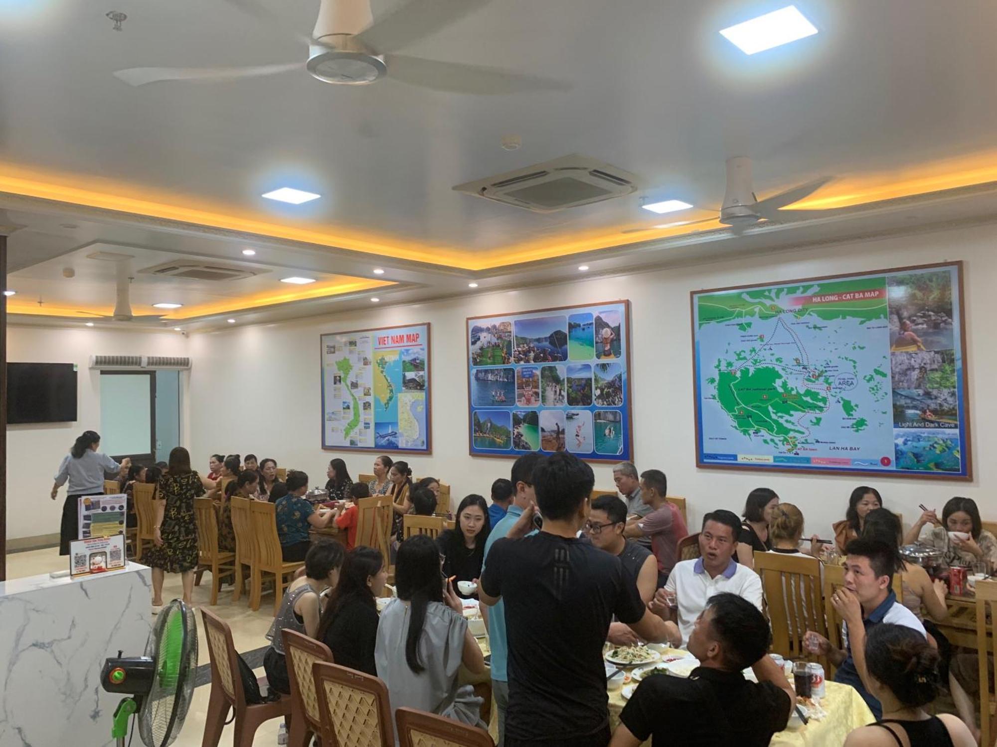 Tung Quang Hotel Dong Khe Sau Exterior photo