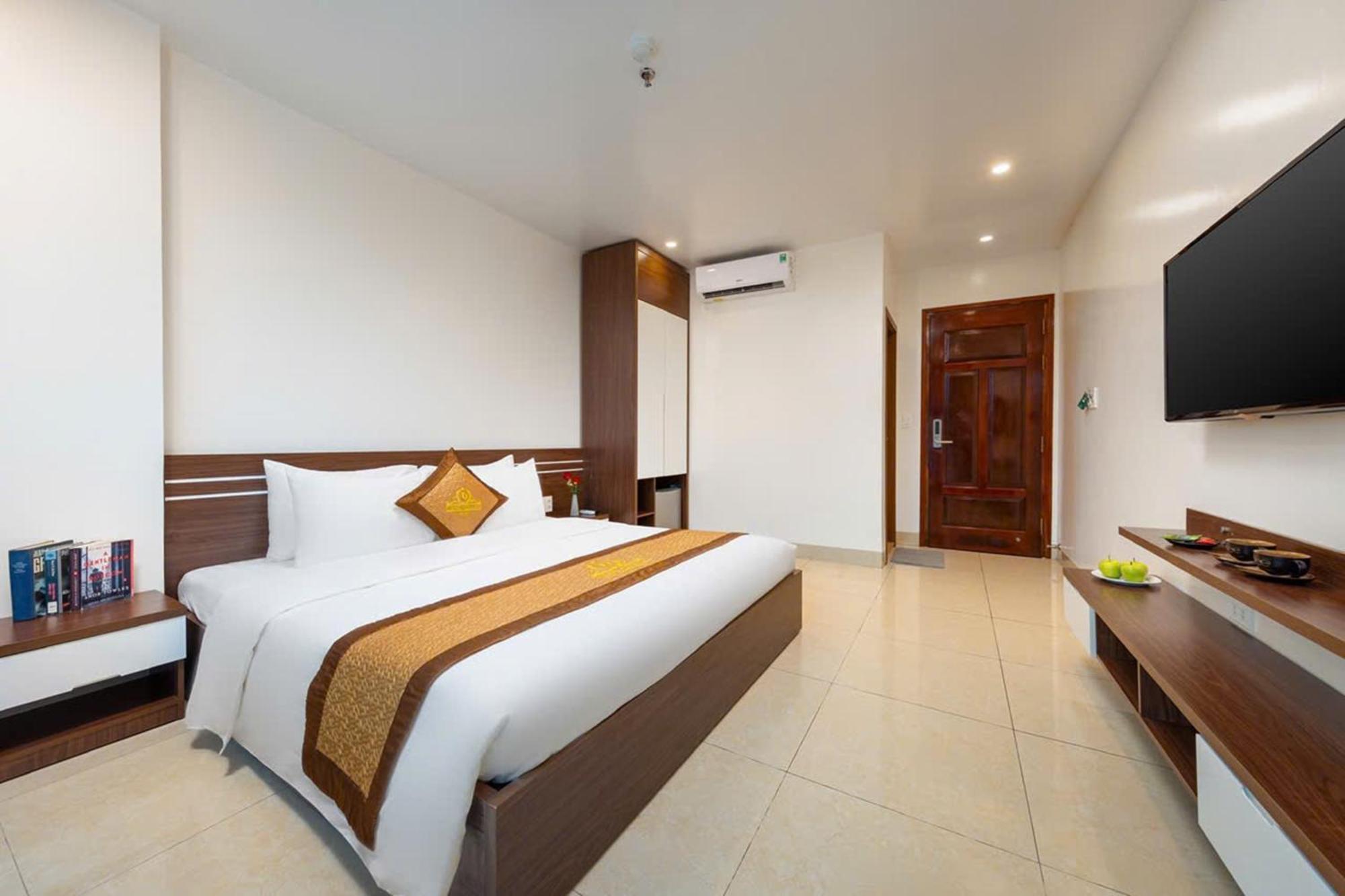 Tung Quang Hotel Dong Khe Sau Exterior photo